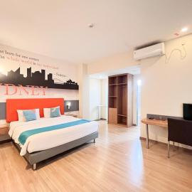 Sans Vibes Hotel Syariah Graha 100 Gubeng Surabaya, viešbutis mieste Surabaja