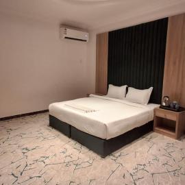 فندق كوثر التميز, hotel v mestu Taif