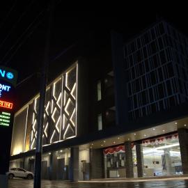 Front One Hotel Papua Lestari，蒂米卡的飯店