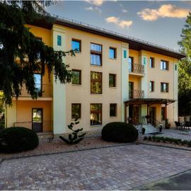 Viesnīca Hotel Anna Mátrafüred pilsētā Mátrafüred