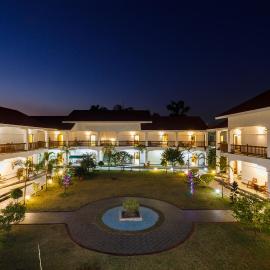 Hotel Earth Light, Chitwan National Park