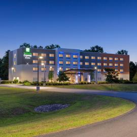 Holiday Inn Express Queensbury-Lake George Area by IHG