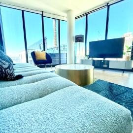 Sydney CBD Top level 2 bedroom Condo with amazing view Pool Gym 3, hotel u gradu Sidnej