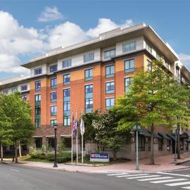 Hilton Garden Inn Shirlington, hotel in Arlington