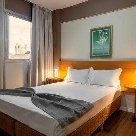 Lym Flat Hotel, готель у місті Уберландія