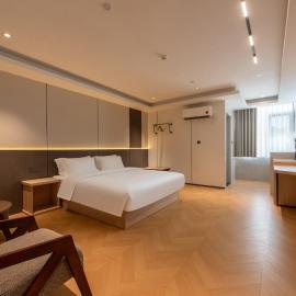 Huahang Hotel Guangzhou Baiyun International Airport, hotel sa Guangzhou