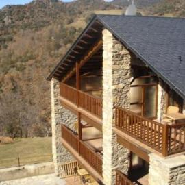 L'Era de Cal Bastida, hotell i Estamariu