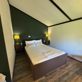 La Livada, hotel v mestu Otopeni