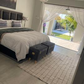 Luna Holiday Home, hotel in Maun