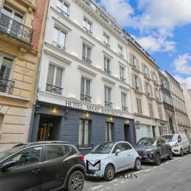 Hôtel Maât Batignolles, hotel em Paris