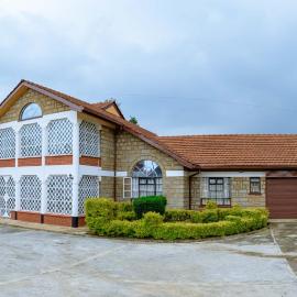 Cozy Highland Private Bungalow in Eldoret, хотел в Елдорет