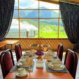 Chong-Kyzylsu में, होटल Ak-Tash Yurt Camp