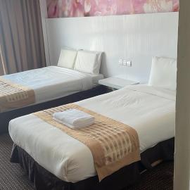 Waterfront Homestay，民都魯的飯店