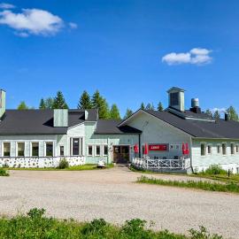 Hotel Ukkis & Safaris - A self-service hotel, hotel en Ukkohalla