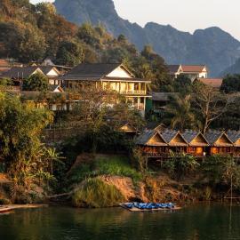 Yensabai Bungalow River view, Hotel in Nongkhiaw