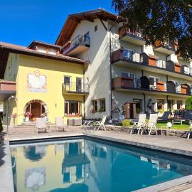 Solaia Hotel & Guesthouse: Castelrotto şehrinde bir otel