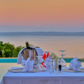 Manja Kely Lodge - Nosy Komba Island, hotell i Nossi-Bé