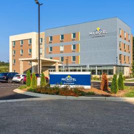 Microtel Inn & Suites by Wyndham Prattville Montgomery, hotel v destinácii Prattville