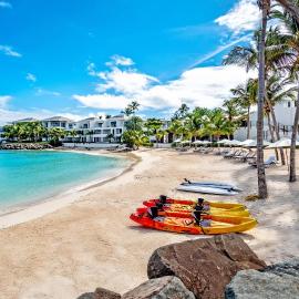 Hodges Bay Resort & Spa, an HQ Luxury Resort & Residences, hotel sa St. Johnʼs