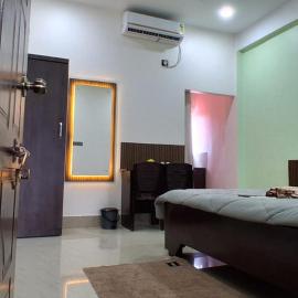 Regal homes, hotel di Tezpur