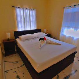 Peaceful in Town โรงแรมในเซนต์จอร์จส์