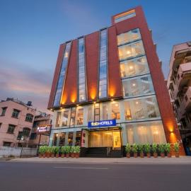 FabHotel Prime The Royal Suites - Nr Gopalan Innovation Mall, hotel a Bangalore