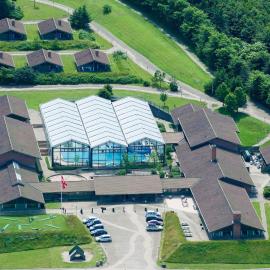 Vigsø Holiday Center, מלון בהנסטהולם