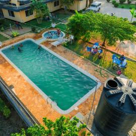 Cashewnut Hotel, готель в Мтварі