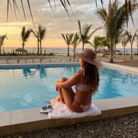 Wallac Bungalows Canoas de Punta Sal, ξενοδοχείο σε Canoas De Punta Sal