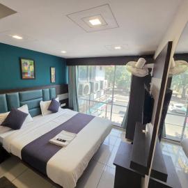 Hotel Sunview – hotel w mieście Ahmadabad
