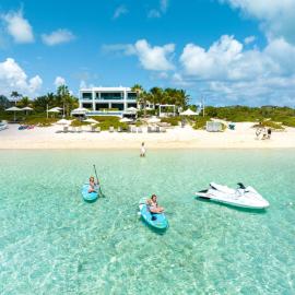 H2O life style resort, hotel in Long Bay Hills