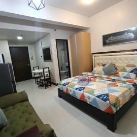 Condo Unit walking distance to Manila Airport (NAIA Terminal 3), hotel di Manila