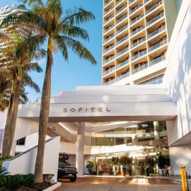 Sofitel Gold Coast Broadbeach, hotel i Gold Coast