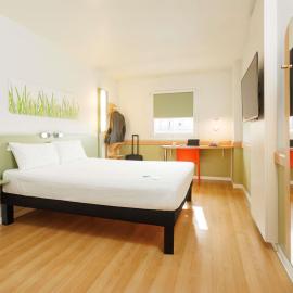 Ibis Budget Valencia Aeropuerto, hotel em Manises