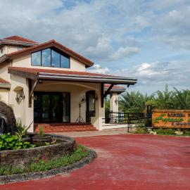 Espacio Verde Resort, ξενοδοχείο σε Roxas City