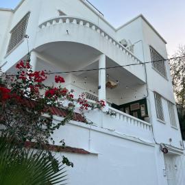 Nomads Hostel Tunisia, hotel en Túnez