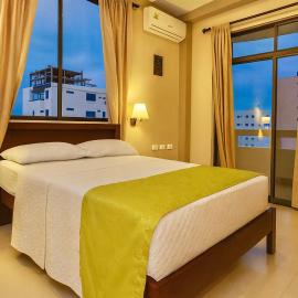 Manta में, होटल HOTEL MANTA BEACH MADRIGAL