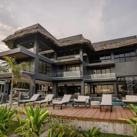 Cardedeu Residence Cangrejera, hotel a La Libertad
