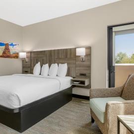 Best Western Plus Executive Residency Phoenix North Happy Valley, hotelli kohteessa Phoenix