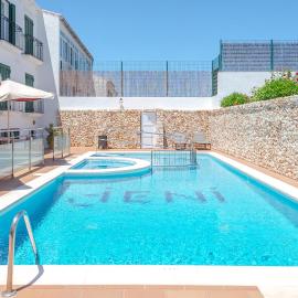Hotel Jeni & Restaurant