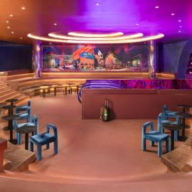 Moxy London Piccadilly Circus โรงแรมในลอนดอน