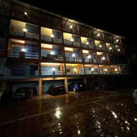 OYO 75596 The Sirisuk House, hotel din Ban Nong Nae
