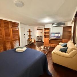 Suite Ejecutiva full equipo en Los Palos Grandes, hotel in Caracas