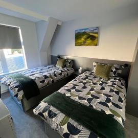 The Chapterhouse - Porters Lodge and Abbots Lodge