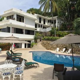 Acapulco में, होटल Villa Guitarron gran terraza vista espectacular 6 huespedes piscina gigante