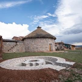 Pachamama Hampina Wasi Ancestral Center, hotell i Urubamba