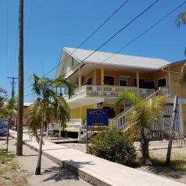 Serenade Hotel, hotel v destinaci Placencia Village