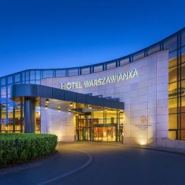 Hotel Warszawianka, hotel di Jachranka