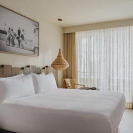 Hyde Ibiza Beach Resort by Accor, ξενοδοχείο στην Cala Llonga