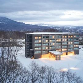 Hinode Hills Niseko Village، فندق في نيسيكو